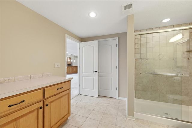 9227 Redbud Lane, Lenexa, KS 66220