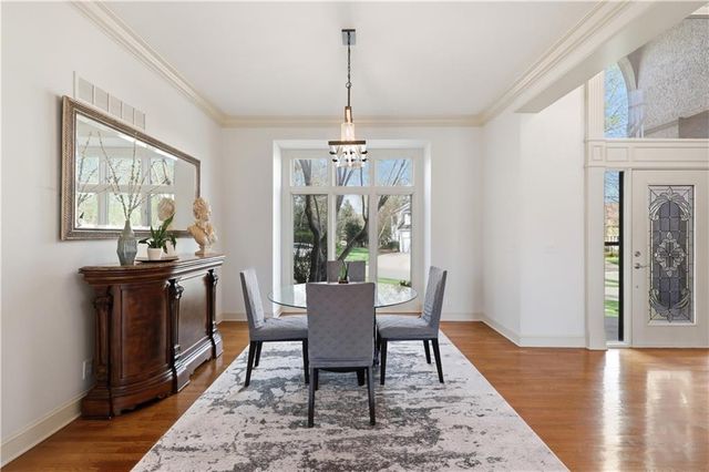 9227 Redbud Lane, Lenexa, KS 66220