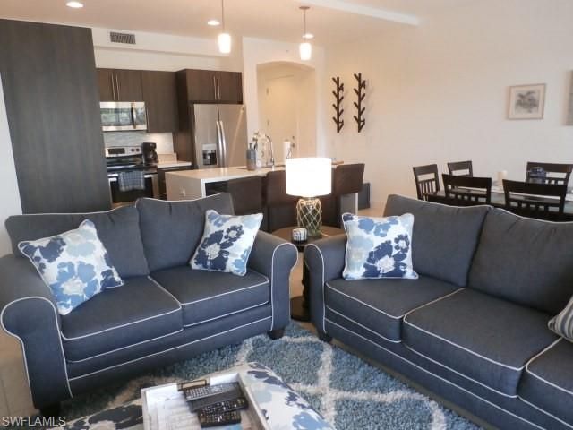 11701 Olivetti LN 210, Fort Myers, FL 33908