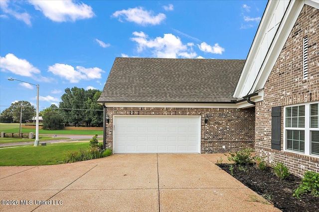 8960 Acorn Lane, Southaven, MS 38672