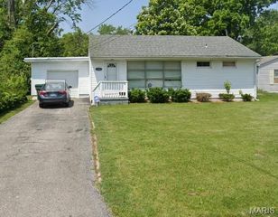 109 Cascade Drive, Belleville, IL 62223