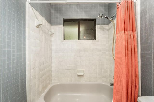 7027 NW 51ST TERRACE, Gainesville, FL 32653