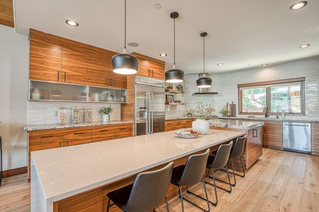 44687 Lakeview, Shaver Lake, CA 93664