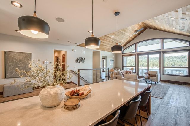 44687 Lakeview, Shaver Lake, CA 93664