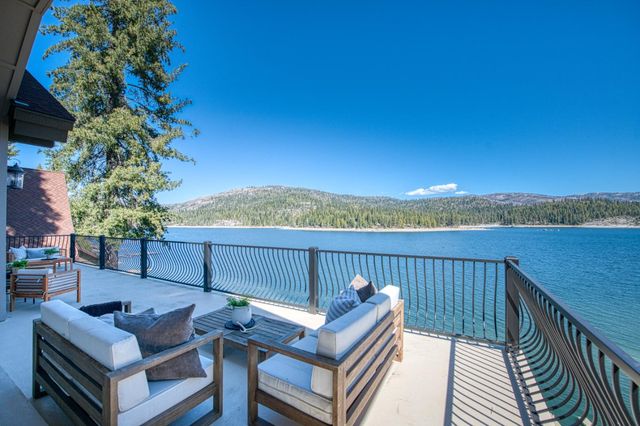 44687 Lakeview, Shaver Lake, CA 93664