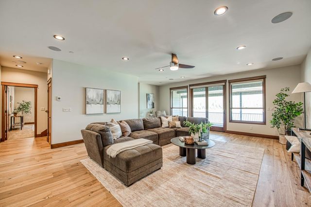 44687 Lakeview, Shaver Lake, CA 93664