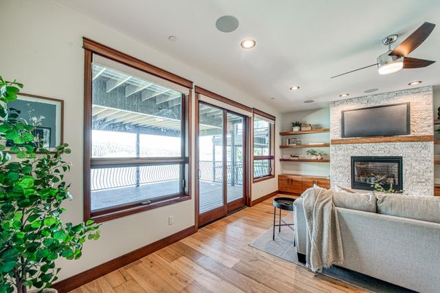 44687 Lakeview, Shaver Lake, CA 93664