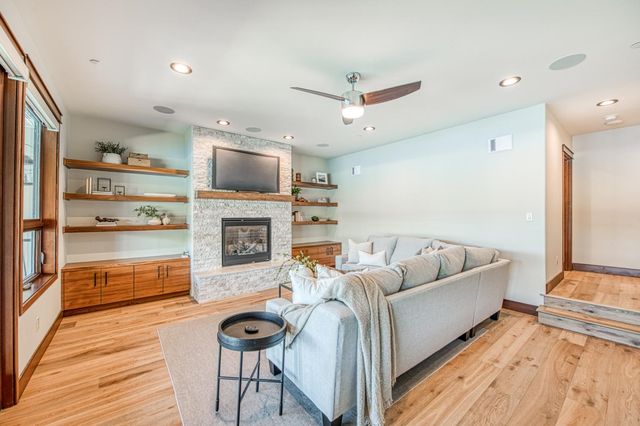 44687 Lakeview, Shaver Lake, CA 93664