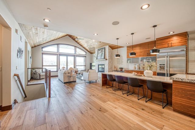 44687 Lakeview, Shaver Lake, CA 93664