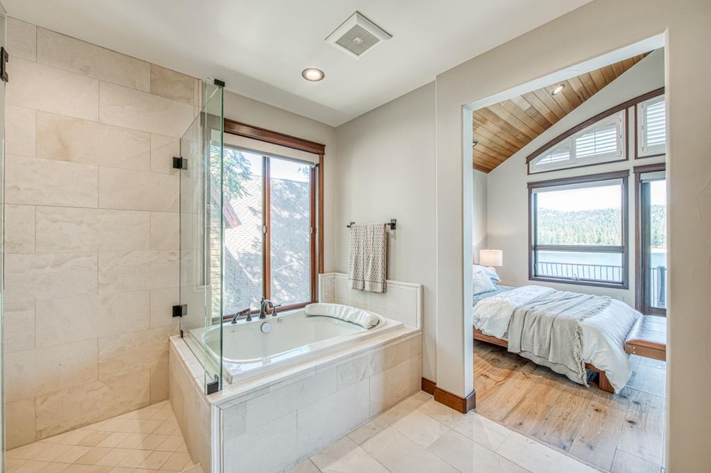 Image 30 of property listing at 44687 Lakeview, Shaver Lake, CA 93664