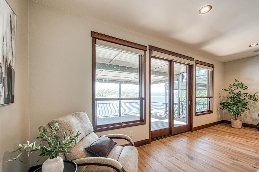 Image 38 of property listing at 44687 Lakeview, Shaver Lake, CA 93664