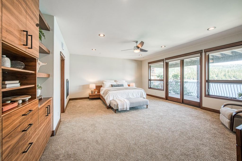 Image 49 of property listing at 44687 Lakeview, Shaver Lake, CA 93664