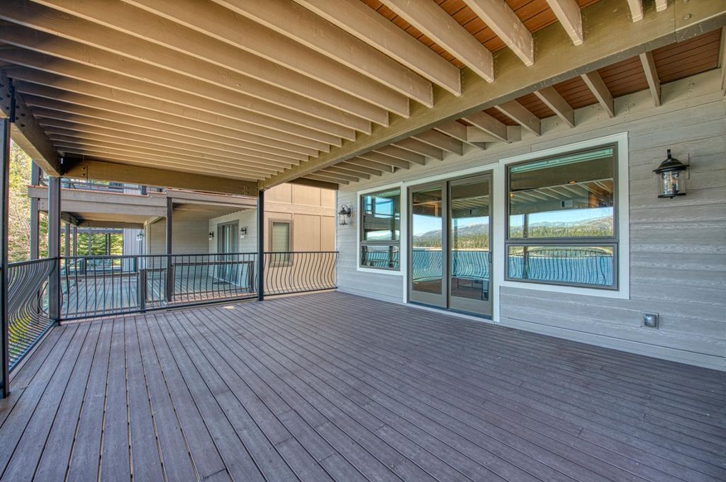 Image 61 of property listing at 44687 Lakeview, Shaver Lake, CA 93664