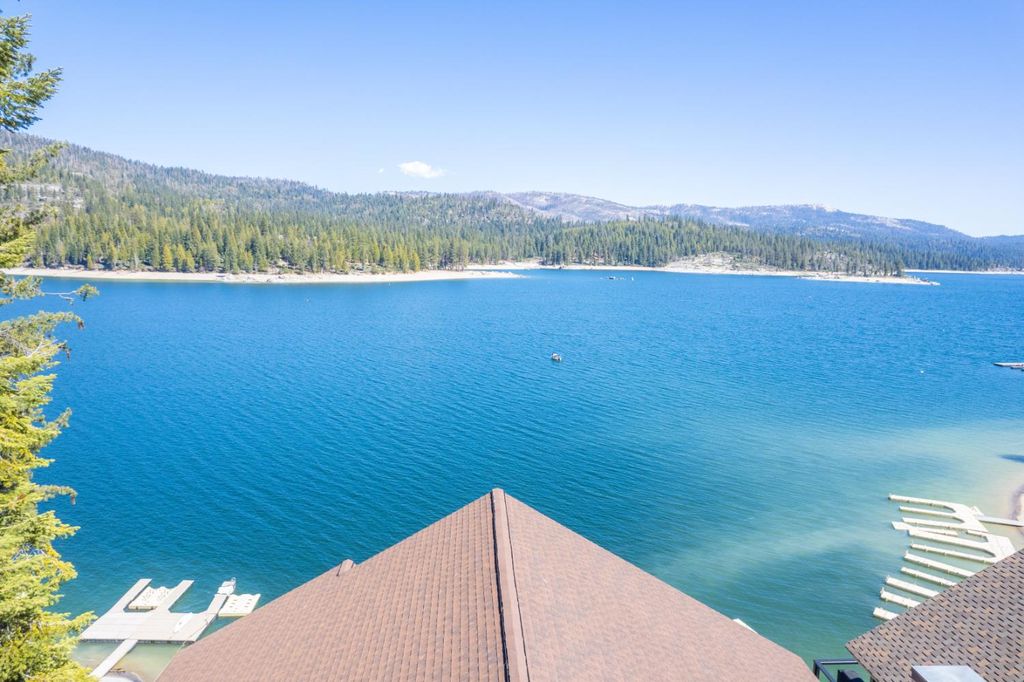 Image 64 of property listing at 44687 Lakeview, Shaver Lake, CA 93664
