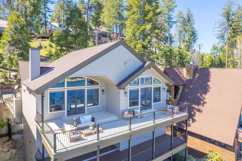 Image 74 of property listing at 44687 Lakeview, Shaver Lake, CA 93664