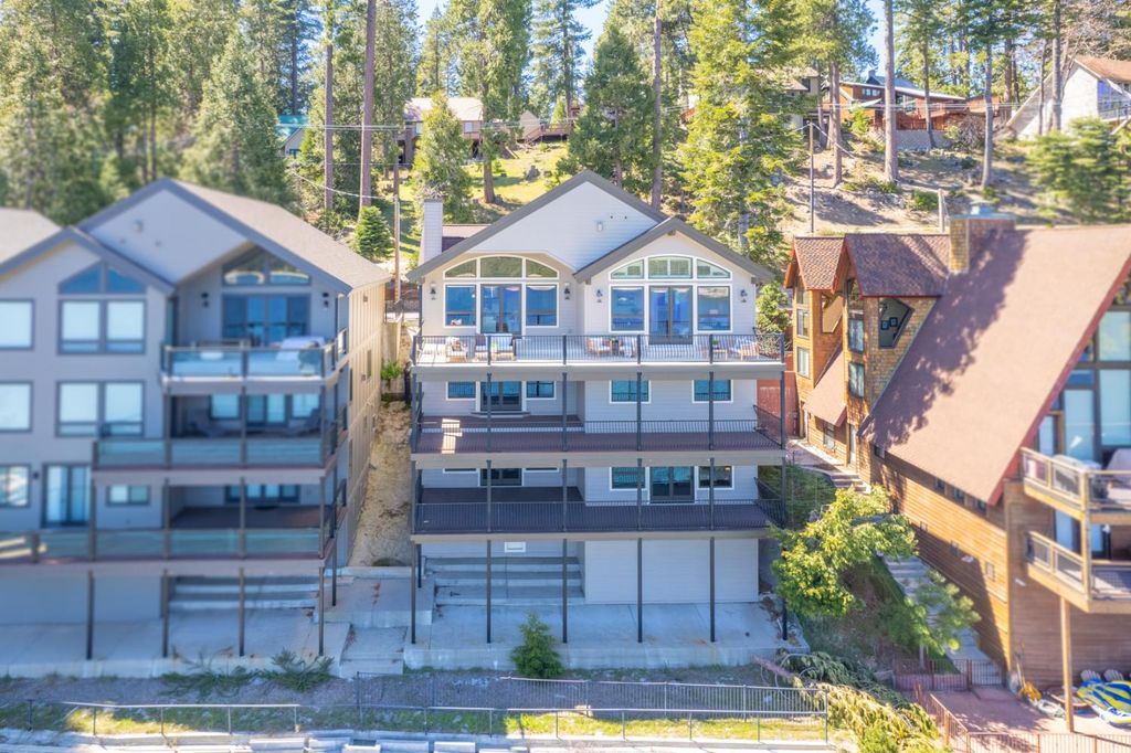 Image 77 of property listing at 44687 Lakeview, Shaver Lake, CA 93664