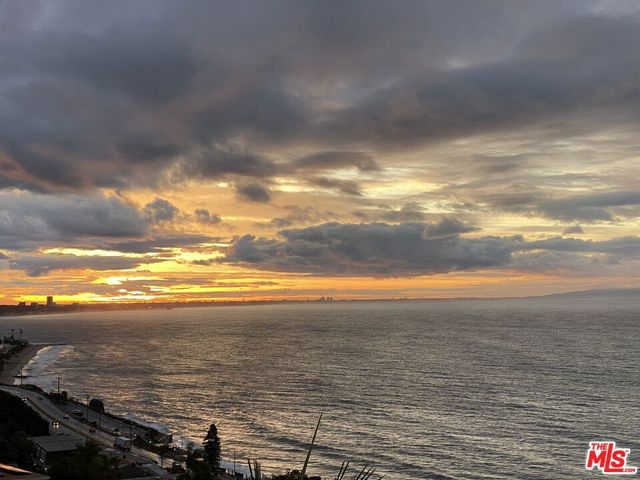 18139 Coastline Drive 3, Malibu, CA 90265