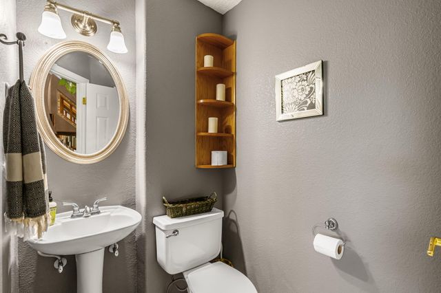 7456 Longview Drive NW, Albuquerque, NM 87120