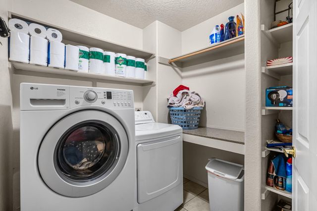 7456 Longview Drive NW, Albuquerque, NM 87120