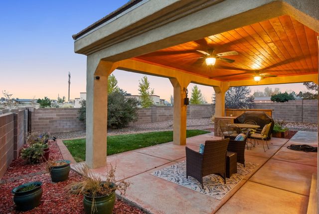 7456 Longview Drive NW, Albuquerque, NM 87120