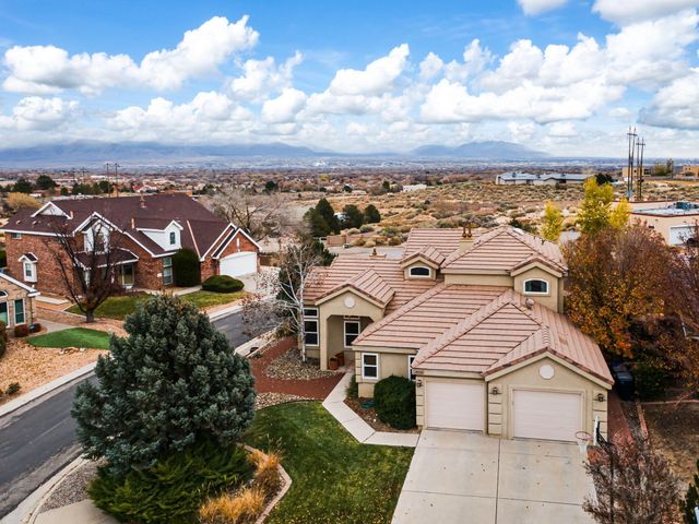 7456 Longview Drive NW, Albuquerque, NM 87120