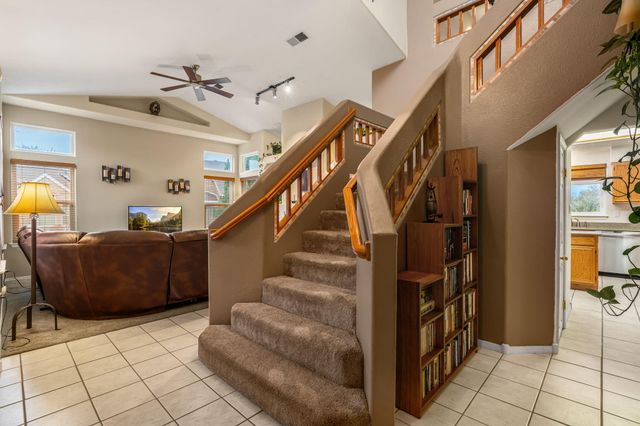 7456 Longview Drive NW, Albuquerque, NM 87120