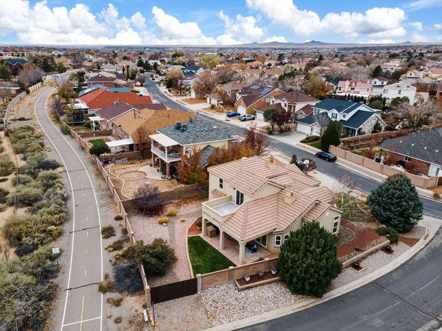 7456 Longview Drive NW, Albuquerque, NM 87120