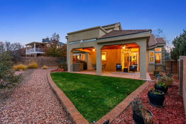 7456 Longview Drive NW, Albuquerque, NM 87120