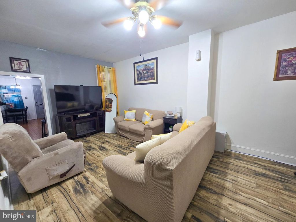 640 E HILTON ST, PHILADELPHIA, PA 19134 — photo 4