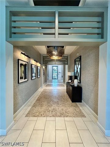 9083 Saint Lucia DR, Naples, FL 34114