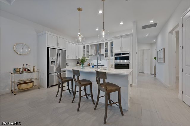 9083 Saint Lucia DR, Naples, FL 34114