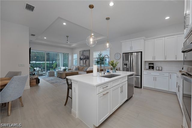 9083 Saint Lucia DR, Naples, FL 34114
