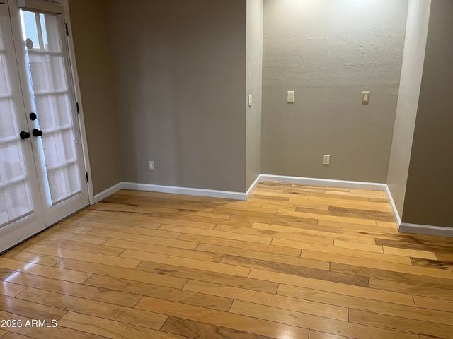 3301 W BELMONT Avenue, Phoenix, AZ 85051