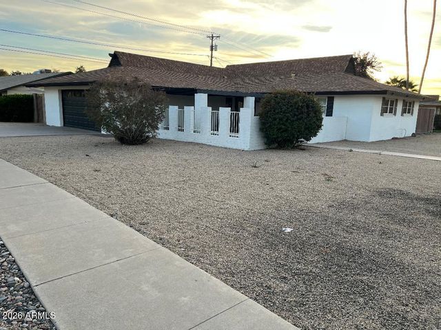 3301 W BELMONT Avenue, Phoenix, AZ 85051