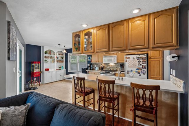 1167 20th Place, West Des Moines, IA 50265