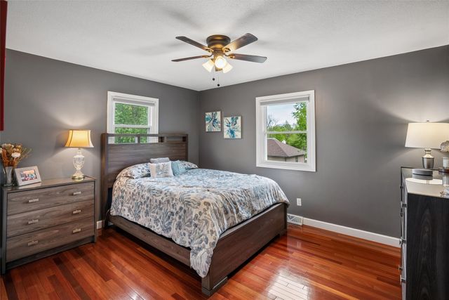 1167 20th Place, West Des Moines, IA 50265