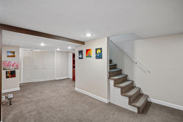 1167 20th Place, West Des Moines, IA 50265