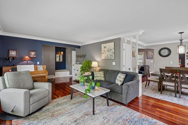 1167 20th Place, West Des Moines, IA 50265