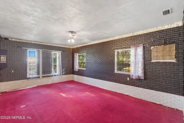 3412 RIBAULT SCENIC Drive, Jacksonville, FL 32208