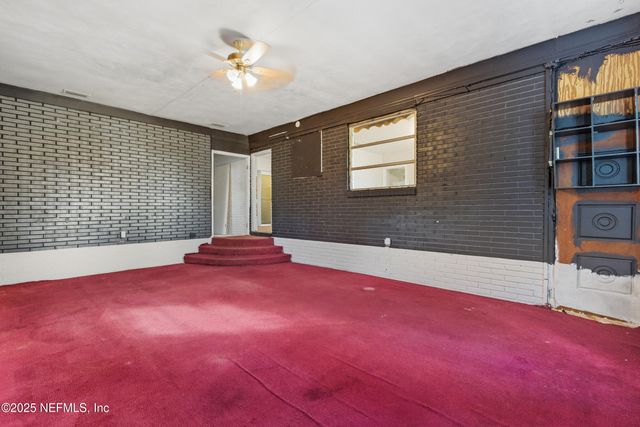 3412 RIBAULT SCENIC Drive, Jacksonville, FL 32208