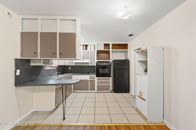 3412 RIBAULT SCENIC Drive, Jacksonville, FL 32208