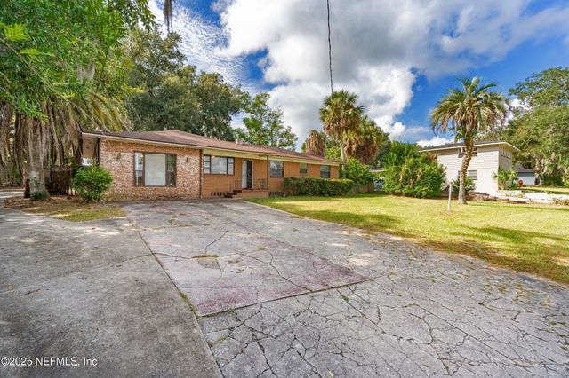 3412 RIBAULT SCENIC Drive, Jacksonville, FL 32208