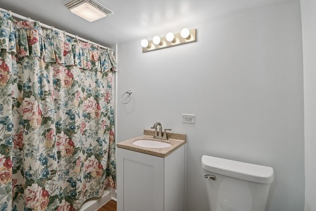 3308 Wesley Avenue, Berwyn, IL 60402