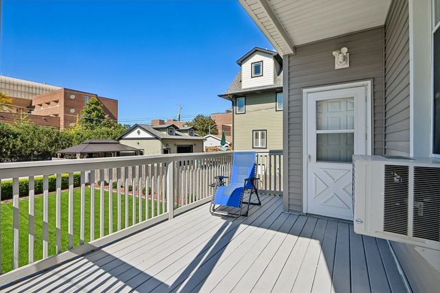 3308 Wesley Avenue, Berwyn, IL 60402