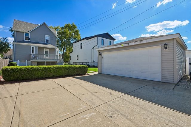 3308 Wesley Avenue, Berwyn, IL 60402