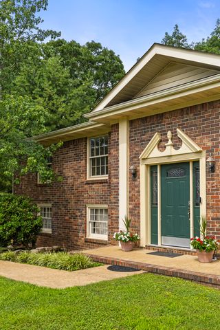 6719 Moss Lake Drive, Hixson, TN 37343