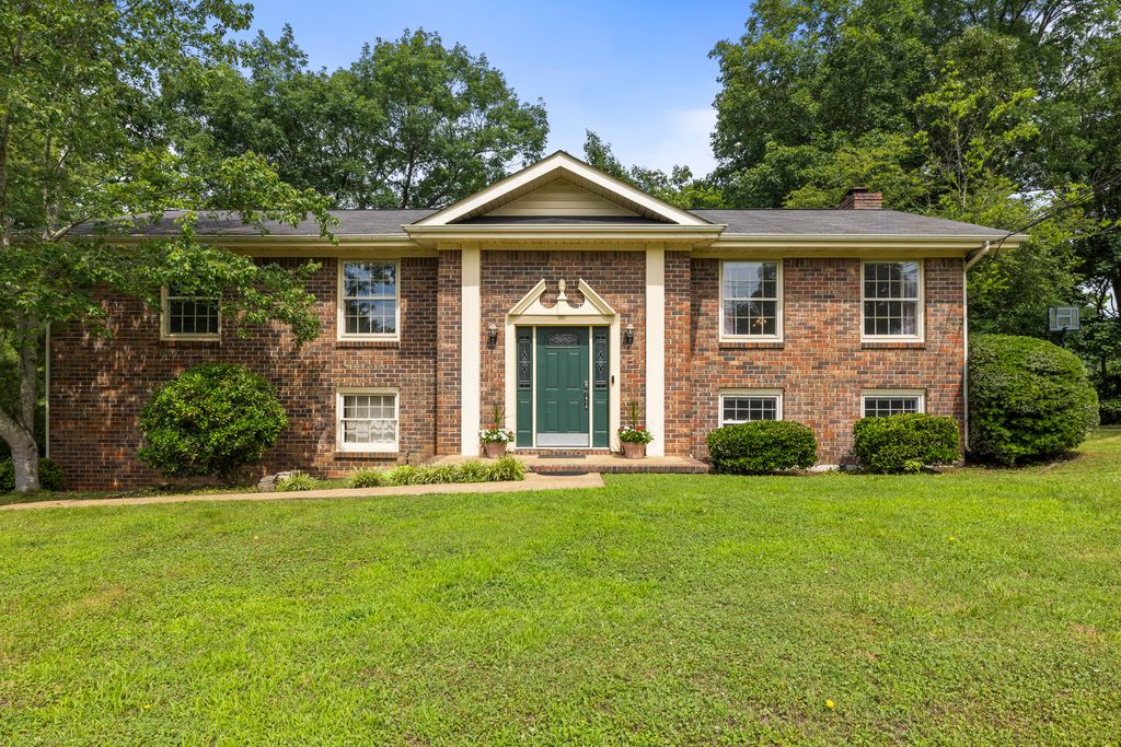 6719 Moss Lake Drive, Hixson, TN 37343