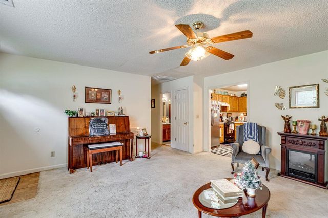 92 Sue Lane, Ringgold, GA 30736