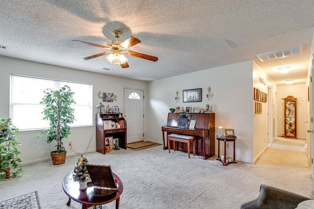 92 Sue Lane, Ringgold, GA 30736