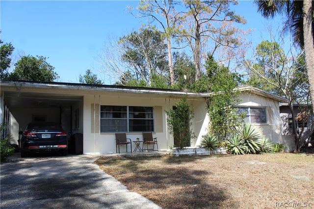 20 S Osceola Street, Beverly Hills, FL 34465